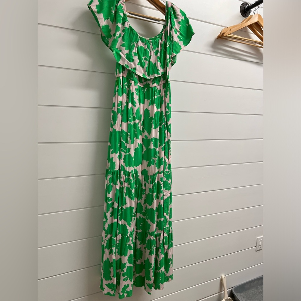 Off shoulder maxi dress